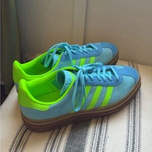 Woman’s size 10 Adidas gazelles